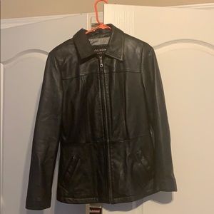 Women’s size medium premium leather jacket.